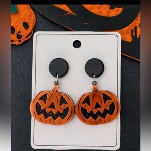 Pumpkin earrings dangling NWT 🎃